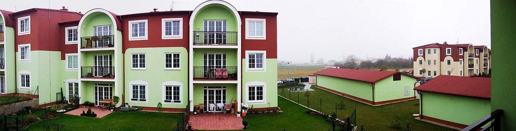vyhled_panorama.jpg - pohled z balkónu
